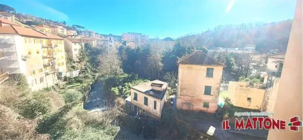 Appartamento via Campomorone, Genova