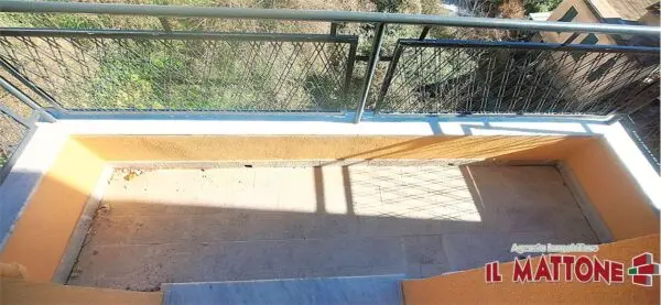 Appartamento via Campomorone, Genova