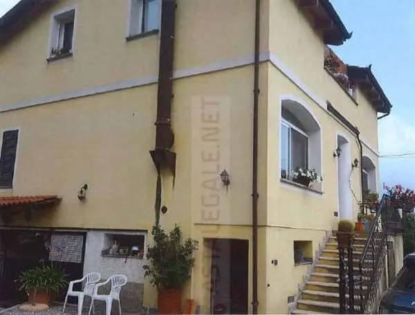 Villa via San Simone 6, Albenga