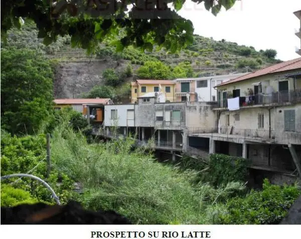 Appartamento via Anacleto Hughes 2, Ventimiglia