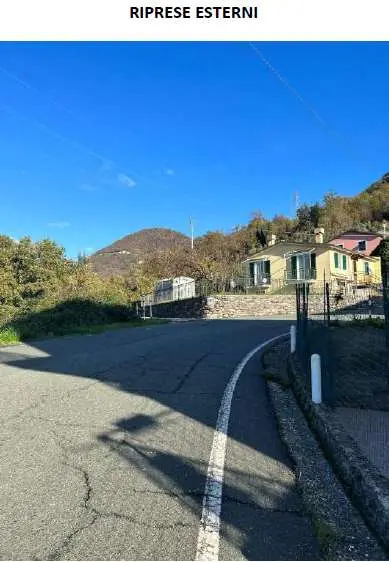 Appartamento via Piane 65, Neirone