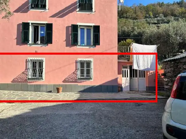 Immagine per Appartamento in asta a Neirone via Piane 65