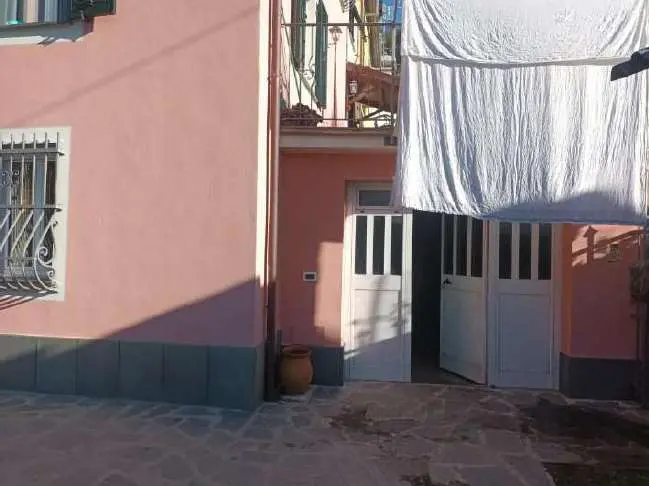 Immagine per Appartamento in asta a Neirone via Piane 65