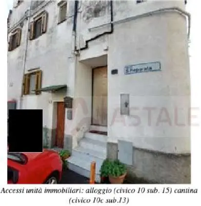Appartamento piazza Santa Reparata 10, Ventimiglia