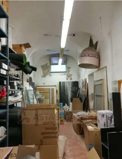Magazzino via Pollupice 37, Finale Ligure