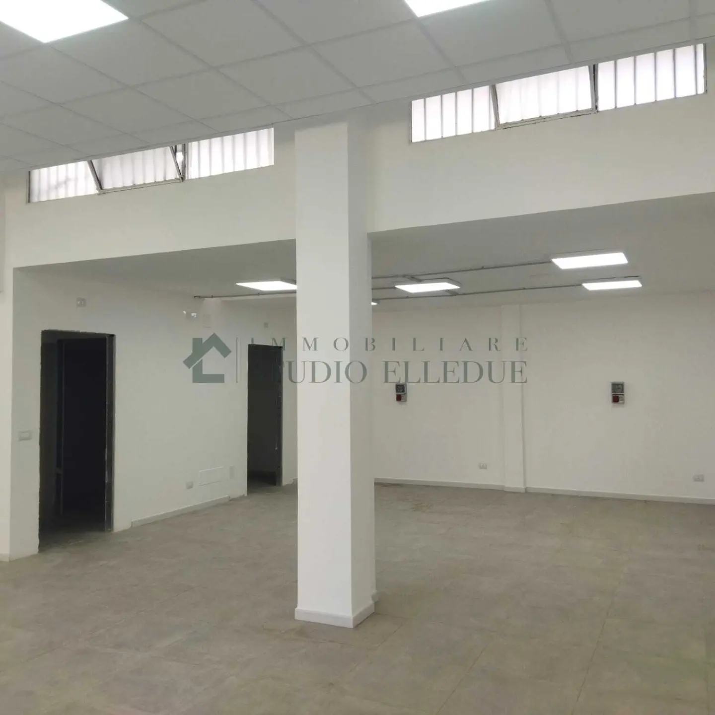 Immagine per Negozio in vendita a Bari via Francesco Petrelli 6