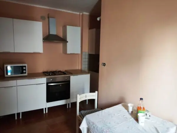 Porzione Di Casa via Stazione 71, Casamassima
