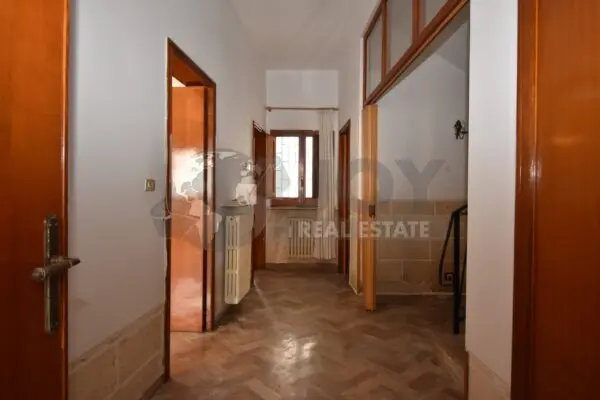 Villa Trifamiliare via Giuseppe Garibaldi 45, Copertino