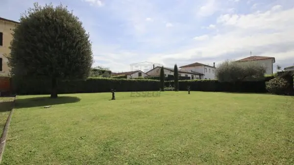 Villa via Inigo Campioni 78, Lucca