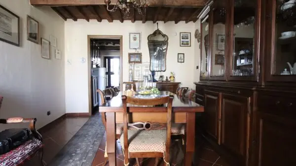 Casale via Di Collecchio, Capannori