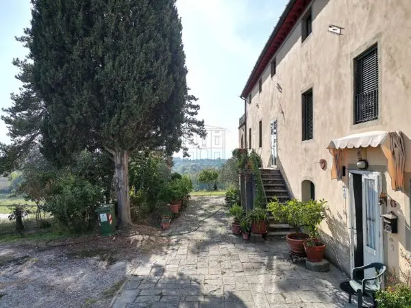 Casale via Di Collecchio, Capannori