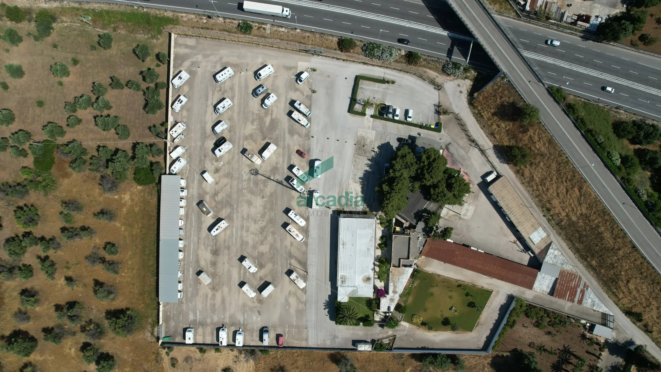 Immagine per Commerciale in vendita a Bari via Giovanni Gentile 79bis