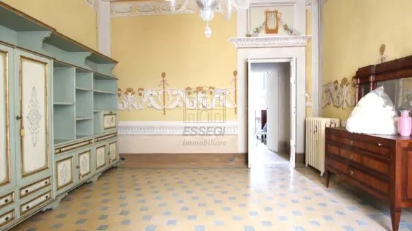Villa 676, Lucca