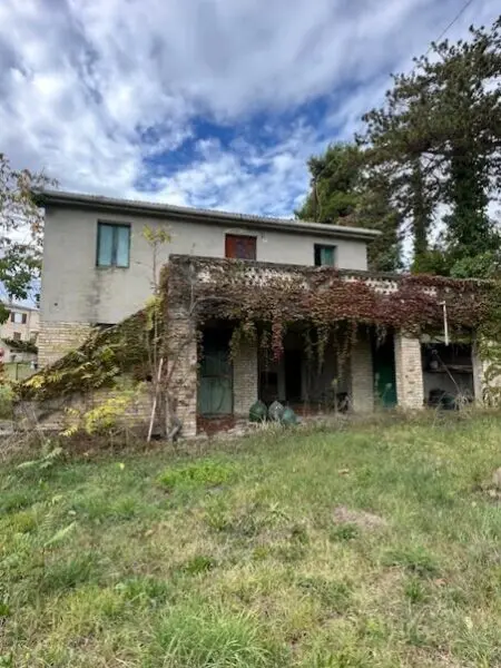 Casale via Menocchia 47, Carassai