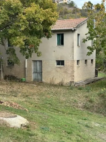 Casale via Menocchia 47, Carassai