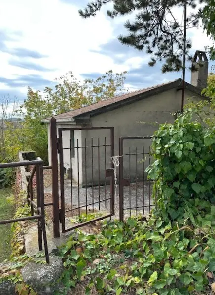 Casale via Menocchia 47, Carassai