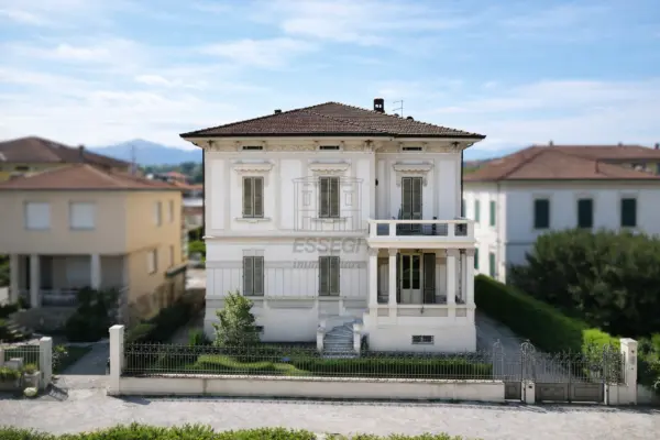 Villa via Inigo Campioni 78, Lucca