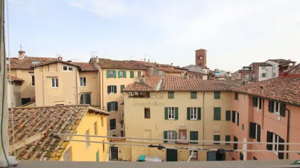 Monolocale via Fillungo 113, Centro Storico, Lucca