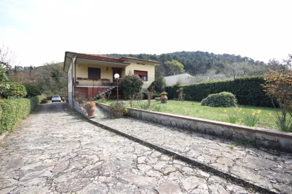 Villa via Capo Di Vico 3a, Lucca