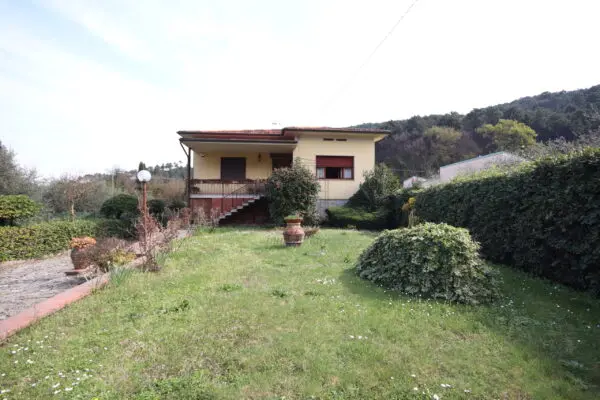 Villa via Capo Di Vico 3a, Lucca