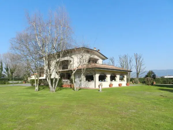 Villa via Vecchia Pesciatina 84, Lucca