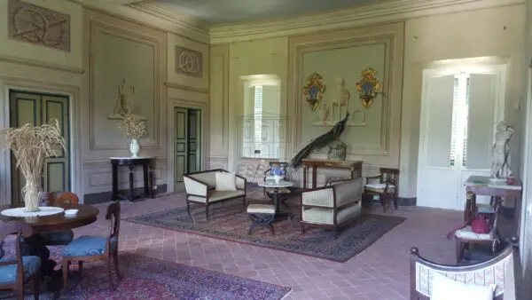 Villa via Di Casa Cimi, Lucca