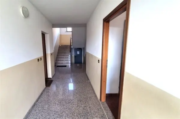 Trilocale strada Val Parma 228, Parma