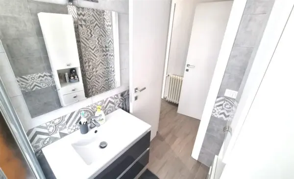 Quadrilocale viale Osacca 6, Parma