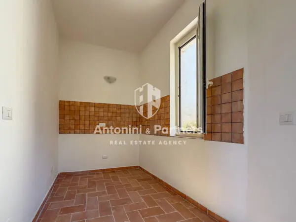 Villa Trifamiliare strada Provinciale 421, Massa Martana
