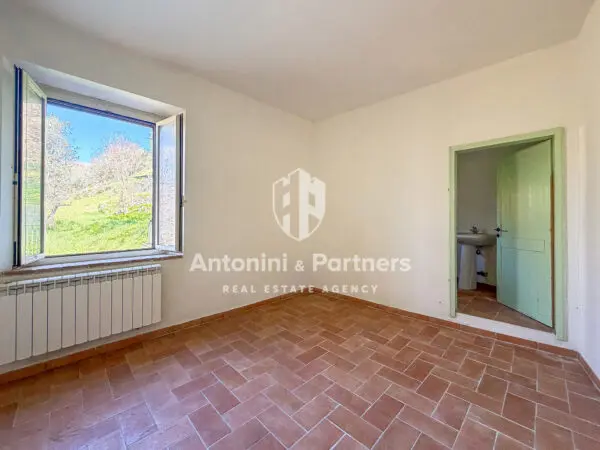 Villa Trifamiliare strada Provinciale 421, Massa Martana