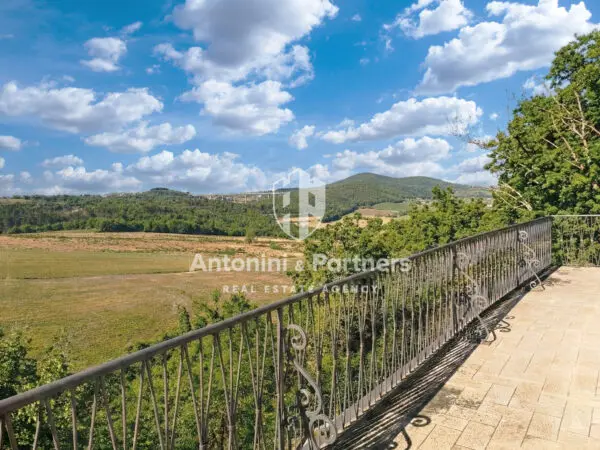 Villa Trifamiliare strada Provinciale 421, Massa Martana