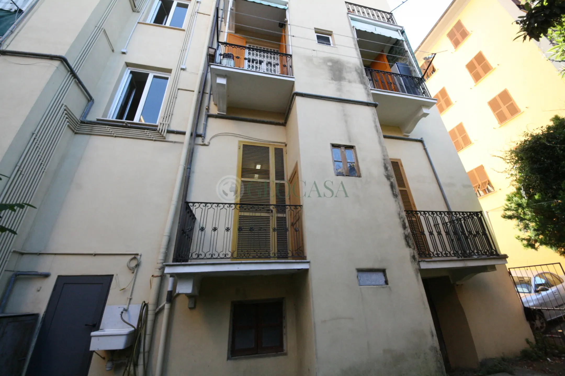 Immagine per Locale commerciale in affitto a La Spezia via Del Canaletto 333