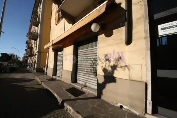 Locale Commerciale via Del Canaletto 333, La Spezia