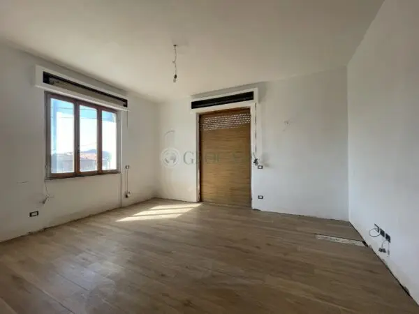 Appartamento via Bradia 28, Sarzana
