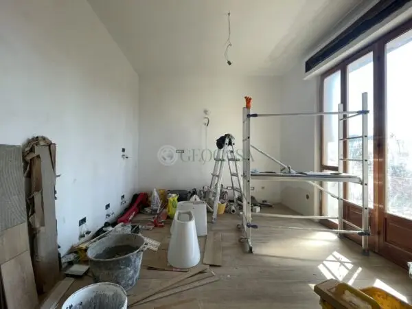 Appartamento via Bradia 28, Sarzana