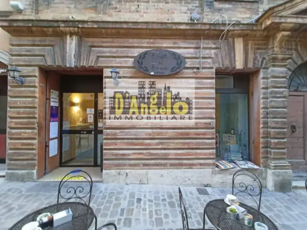Bar corso Serpente Aureo 77, Offida