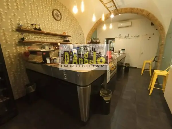 Bar corso Serpente Aureo 77, Offida