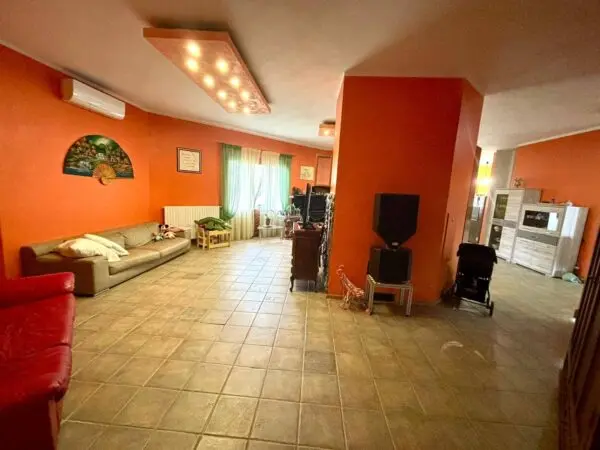 Villa via, Alessandria