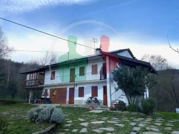 Rustico/Casale via Bergera 78, Bagnolo Piemonte