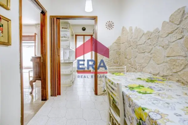 Appartamento via Enrico Fermi 49, Roma