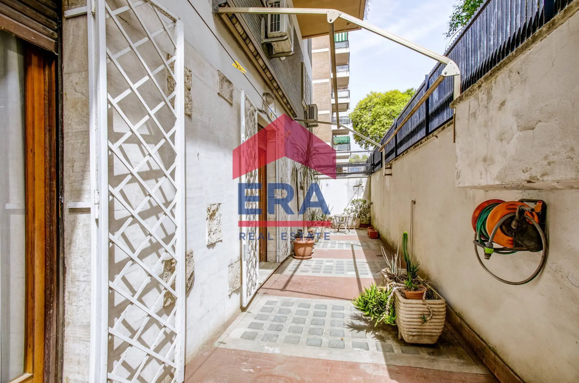 Immagine per Appartamento in vendita a Roma Via Enrico Fermi 49