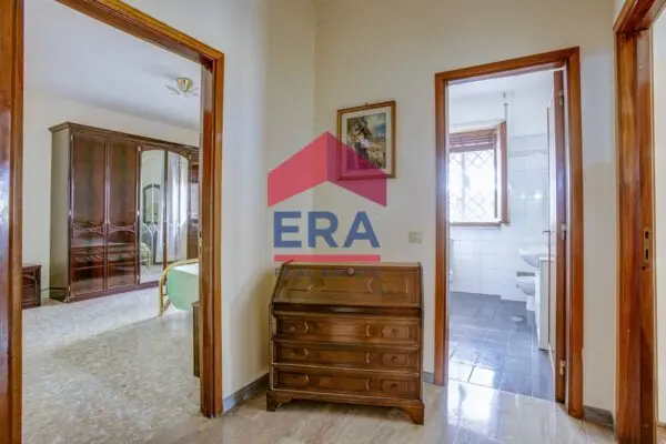 Appartamento via Enrico Fermi 49, Roma