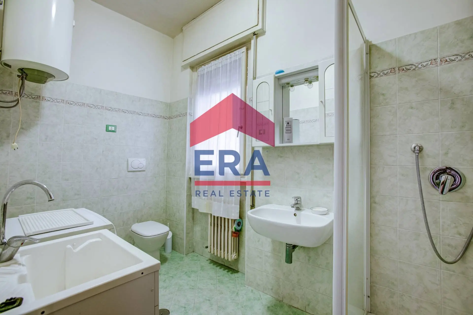 Immagine per Appartamento in vendita a Roma Via Enrico Fermi 49