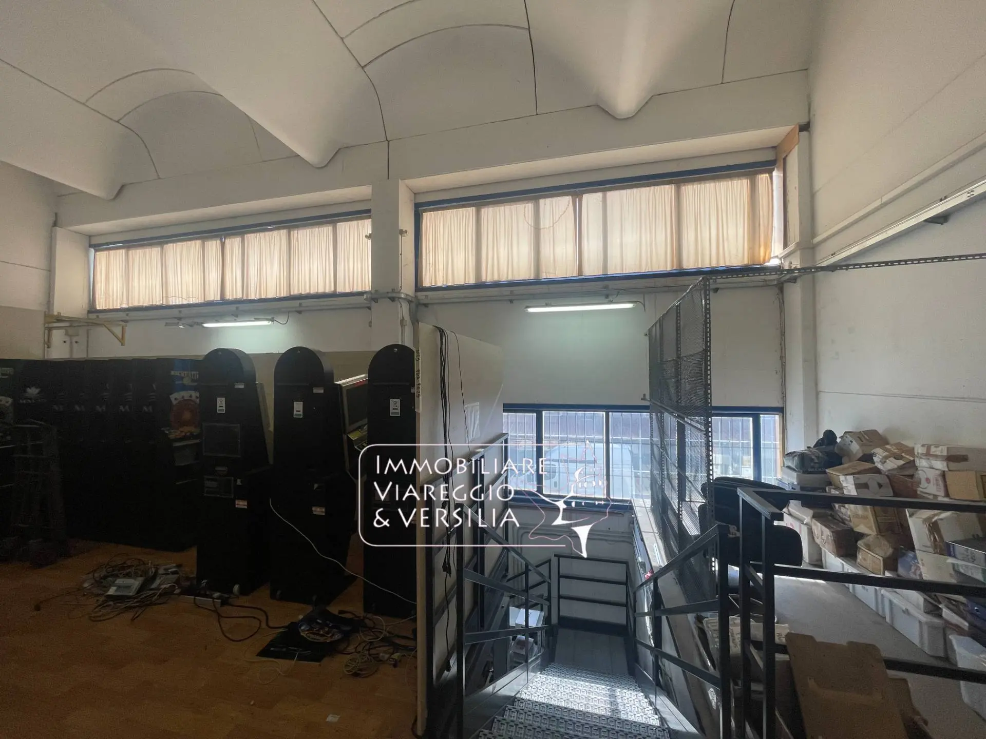 Immagine per Magazzino in vendita a Viareggio via Libeccio 47
