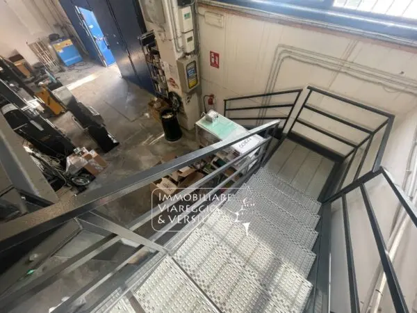 Magazzino via Libeccio 47, Viareggio