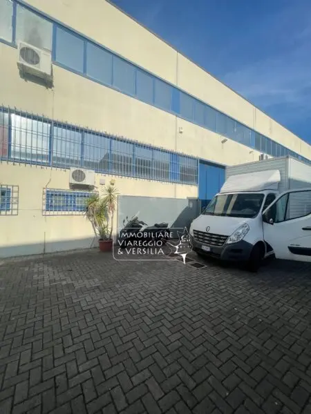 Magazzino via Libeccio 47, Viareggio