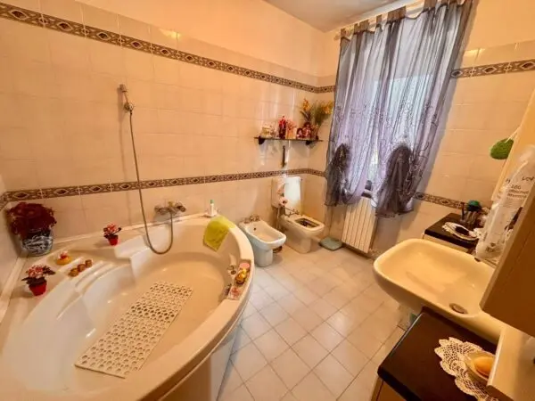Villetta A Schiera via, Alessandria