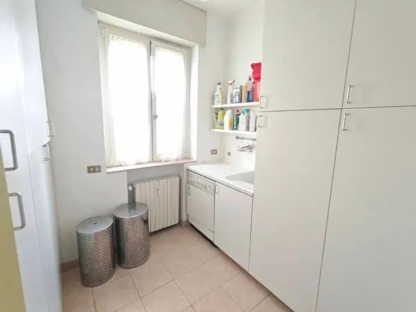 Appartamento piazza Le Brescia 16, Milano