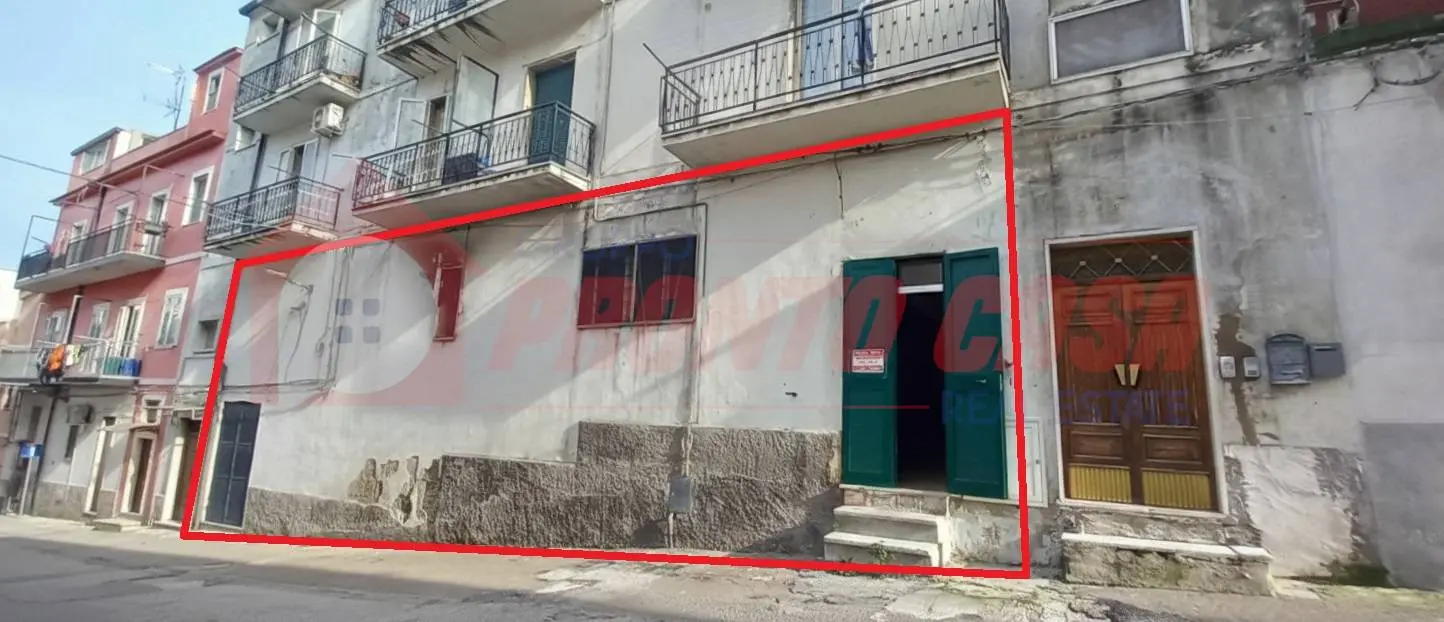 Immagine per Locale Commerciale in vendita a Serracapriola Via PAPA GIOVANNI XXIII 3-5