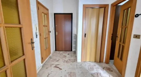 Appartamento via Papa Giovanni Xxiii 5, San Nicandro Garganico